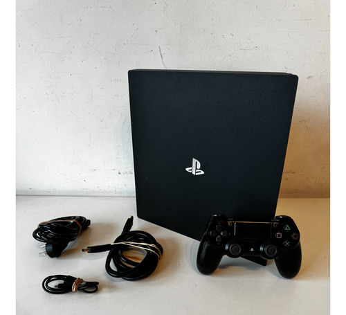 Sony Playstation 4 Pro 1tb Soft 11,50 + Cables Y 1 Control 