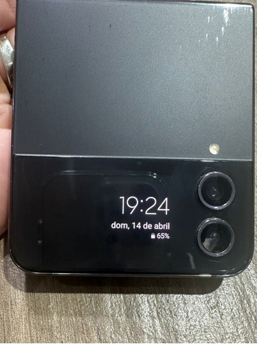 Celular Samsung Flip 4 Usado Re Cuidado Con  Caja