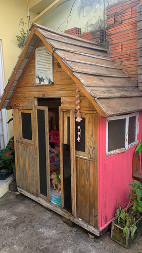Casinha Infantil De Madeira Mobiliada