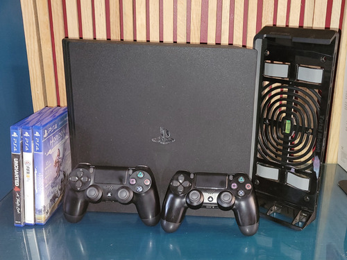 Play Station 4 Pro