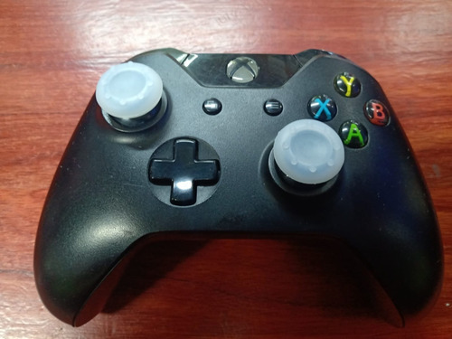 Control Inalámbrico Microsoft  Xbox One Black O Blanco 