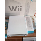 Nintendo Wii Video Game Seminovo Com Controle E Jogos.