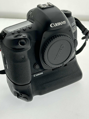Canon Eos 5d Mark Iv Dslr 18mil Disparos + Grip Original !!!