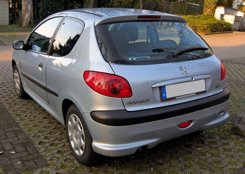  Platina Superior De Parachoque Trasero Peugeot 206 02-09 Foto 4