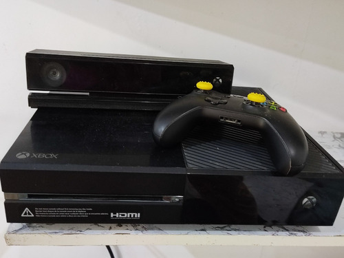 Microsoft Xbox One + Kinect 500gb + Controle + 10 Jogos Standard Preto 