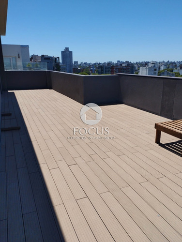 Venta Penthouse 2 Dormitorios, 2 Baños, Terraza Y Garaje Fijo En Punta Carretas - Imagen 3
