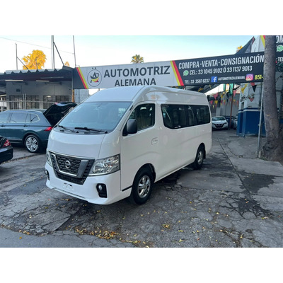 Nissan Urvan 2.5 12 Pas Aa Pack Seguridad Mt | MercadoLibre