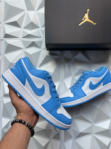 Jordan 1 Retro Low Unc Azul Talla 22.5