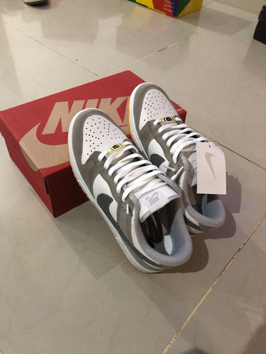 Nike Dunklow Gris/suela Marron