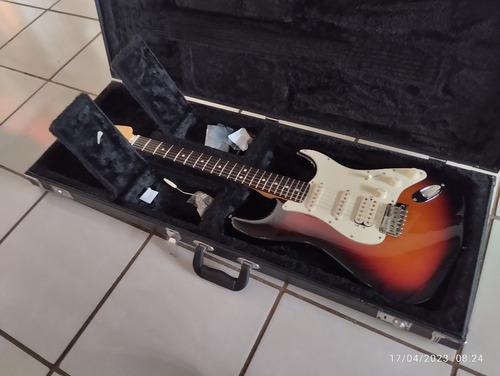 Fender American Standard Stratocaster + Funda Rigid
