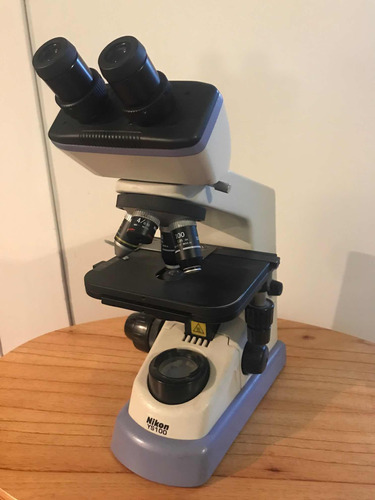 Microscopio Binocular