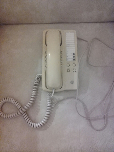 Teléfono General Electric Modelo 2-3169. Origen: Filipinas.