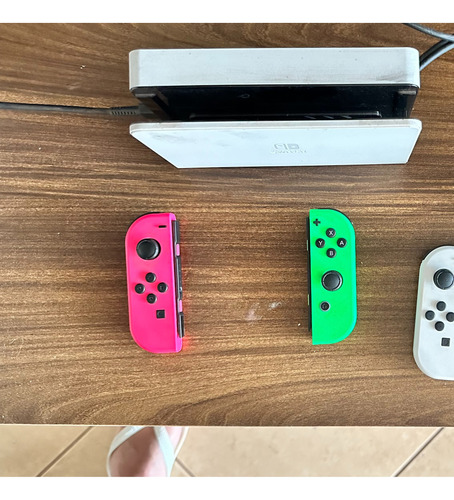 Nintendo Switch Oled Branco + 1 Par De Joycons + Caixa + Case