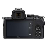 Cámara Digital Sin Espejo Compacta Nikon Z50 Con Tapa Debajo