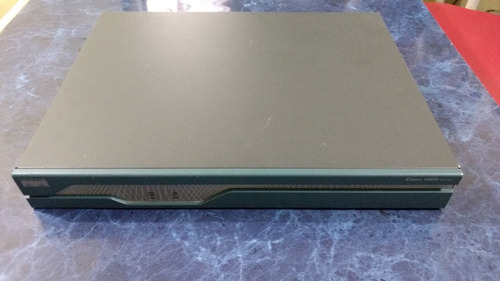 Router Cisco 1841 V06