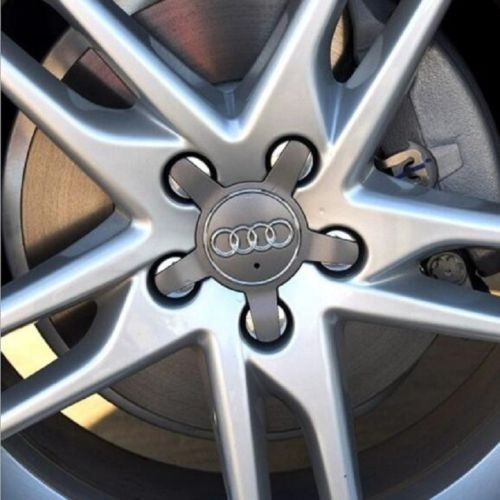 Tapa De Aro Gris Para Audi Emblema De Llanta Foto 2