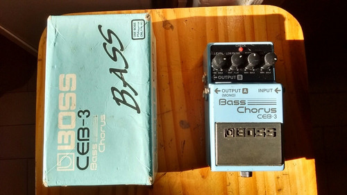 Pedal De Bajo Boss Ceb-3 Chorus 