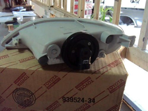 Faro Neblina Camry Ao 2002 Al 2004 Derecho Original Toyota Foto 5