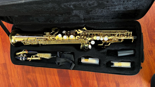 Saxofón Soprano Baldassare 6433l Dorado + Case