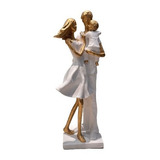 Estatua Escultura Família Casal Pai Mãe Filho Branco Dourado