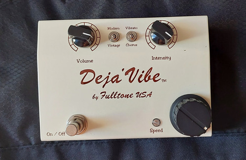 Fulltone Deja Vibe (ñ Strymon, Boss, Jhs, Fender, Gibson)