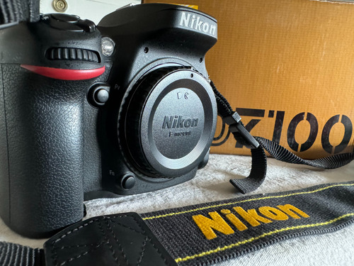 Nikon 7100