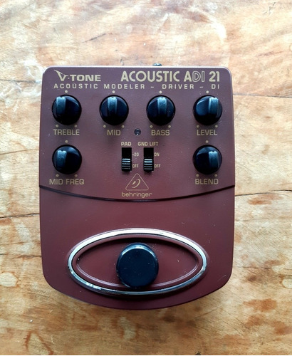 Pedal Beringher V-tone Adi21