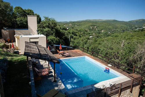 Cabañas En Venta En Río Ceballos . Cuatro Unidades , Pileta , Cocheras . Camino Al Cuadrado