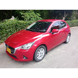 Mazda 2 Touring. Transmisón Mecanica