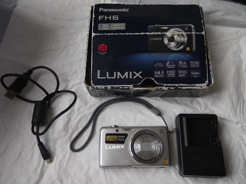 Câmera Compacta Digital Lumix Fh6 14mp = Cyber-shot Leica