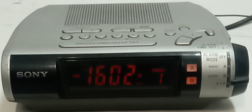 Radio Reloj Sony Icf-c253(ajustar Perilla Volumen-no Envio)