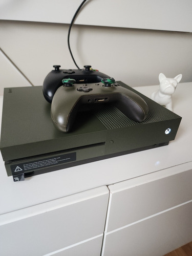 Console Xbox One S 1tb 4k Edição Limitada Verde Militar