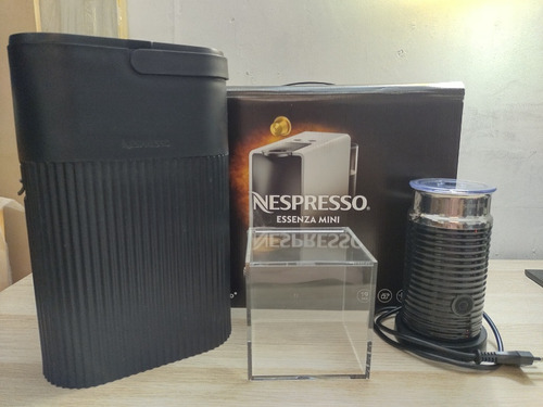 Nespresso Essenza Mini Black