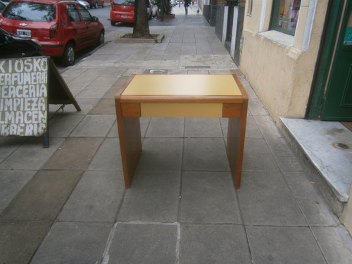 Escritorio De Madera Con Cajon 85 Largo X 59 Ancho X 72 Alto