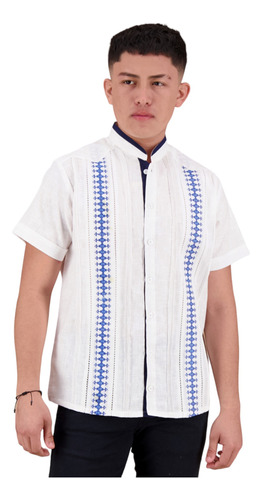 Guayabera Yucateca Bordada Mc. Celestún. Fabricantes Mayakim