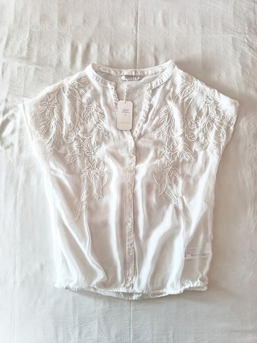 Camisa Blanca Bordada Importada