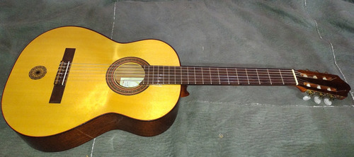 Guitarra Clásica Fonseca 45, Impecable. Con Funda Acolchada.