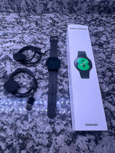 Samsung Galaxy Watch 4 42mm Dos Cargadores Dos Mallas