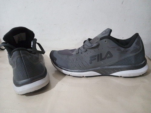 Zapatillas Fila, Reforzadas Nro 41. Con Muy Poquito Uso..!!