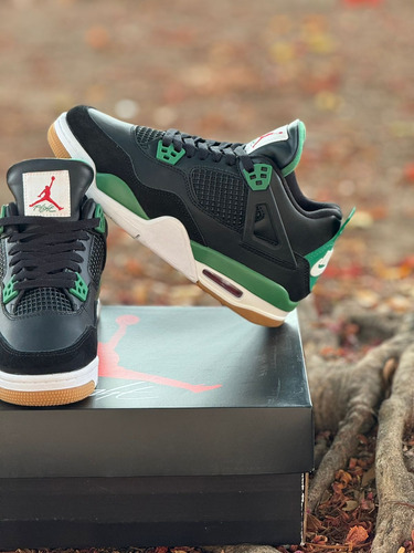 Jordan Retro 4 Negro/verde 27mx