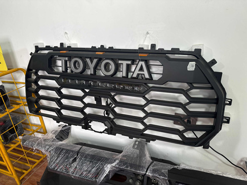 Parrilla Delantera Trd Toyota Tundra 2021+ Foto 3