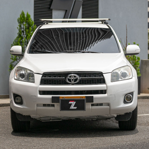 Toyota Rav4 2.4 2011