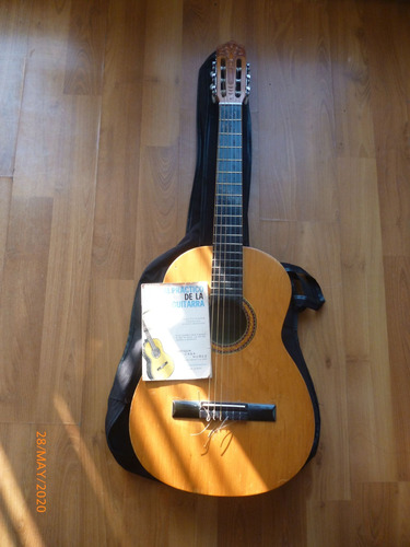 Guitarra De Studio O Adquirida En Casa Nuñez+ Funda+ Libro 