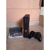 Xbox 360 Slim Bloqueado C/ 1 Controle E 2 Jogos Originais 