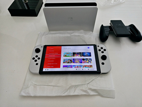 Nintendo Switch Oled Con Accesorios Y Juegos