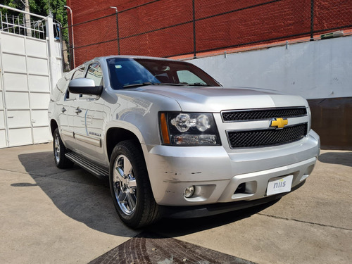 Chevrolet Suburban 2014