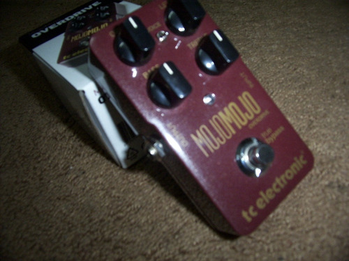 Pedal De Efecto Tc Electronic Mojomojo Overdrive  Bordó