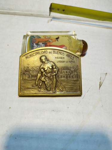 Medalla Primer Jardín Niños 1927 