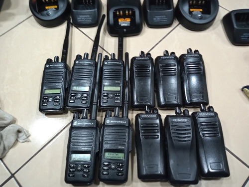 Radio Motorola Dep570e Vhf Exelentes Condiciones Con Cargado