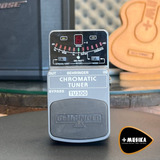 Pedal Behringer Chromatic Tuner Tu 300 Afinador Cor Cinza